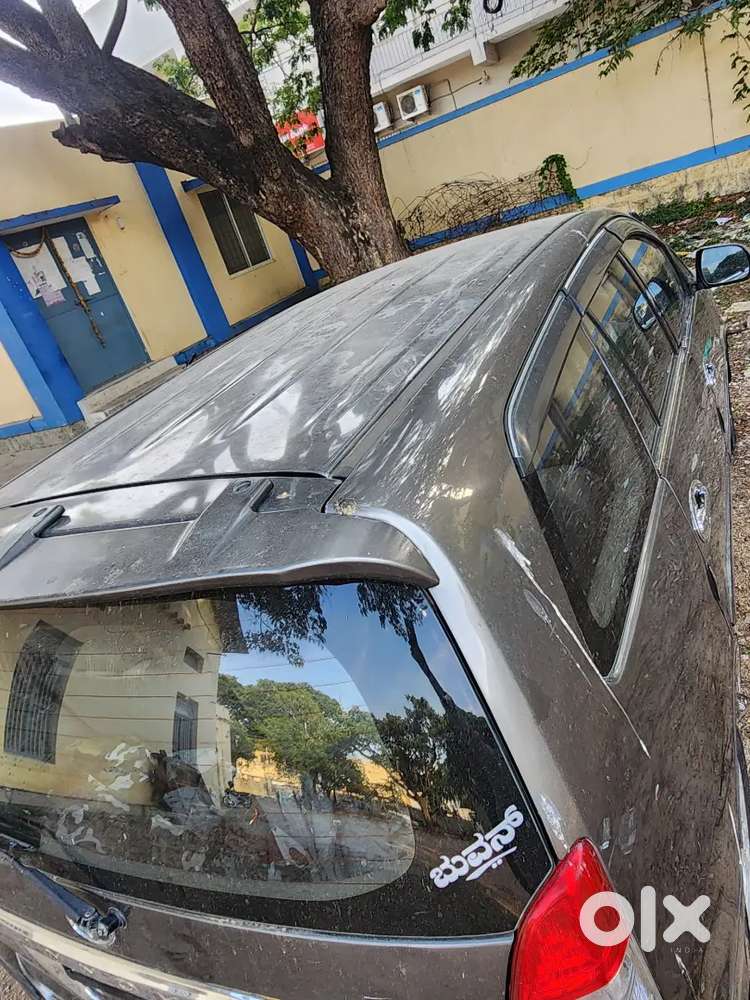 Toyota Innova 2.0 Petrol Manual 2012