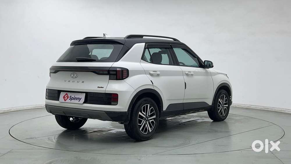 Hyundai Venue S (o) 1.0 Turbo Mt, 2024, Petrol