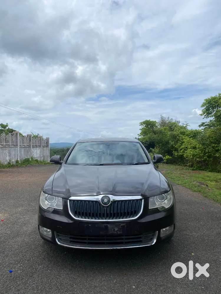 Skoda Superb 2013 Diesel Automatic  2nd Owner  Well Maintained