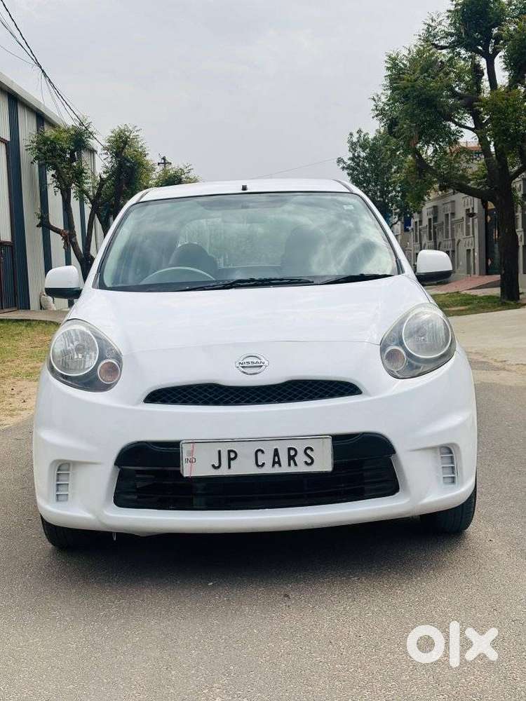 Nissan Micra Cvt Xv, 2015, Petrol