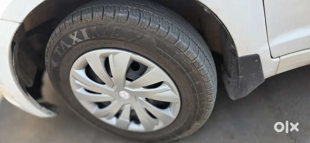 Maruti Suzuki Dzire 2012