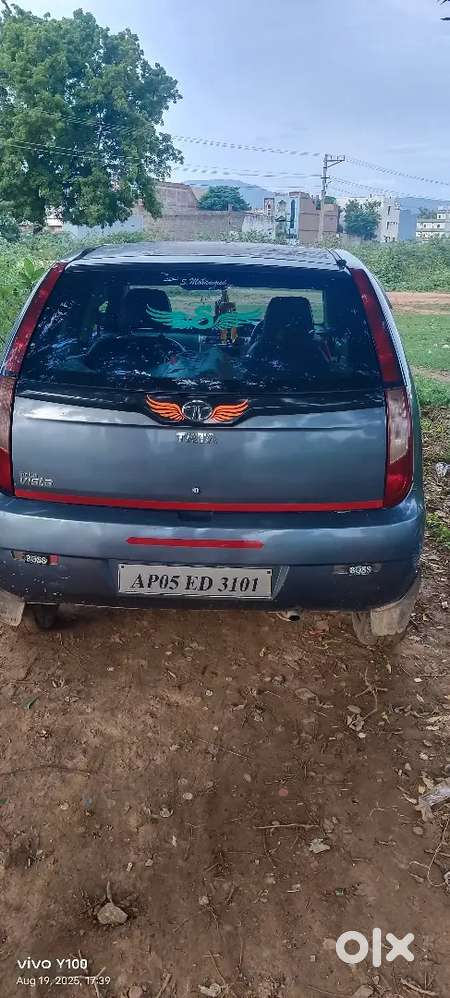Tata Indica Vista Quadrajet-ls 2012 Diesel