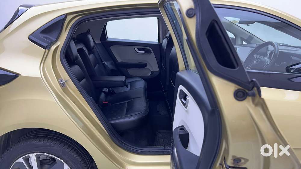 Tata Altroz 1.5 Xz Plus Diesel, 2021, Diesel