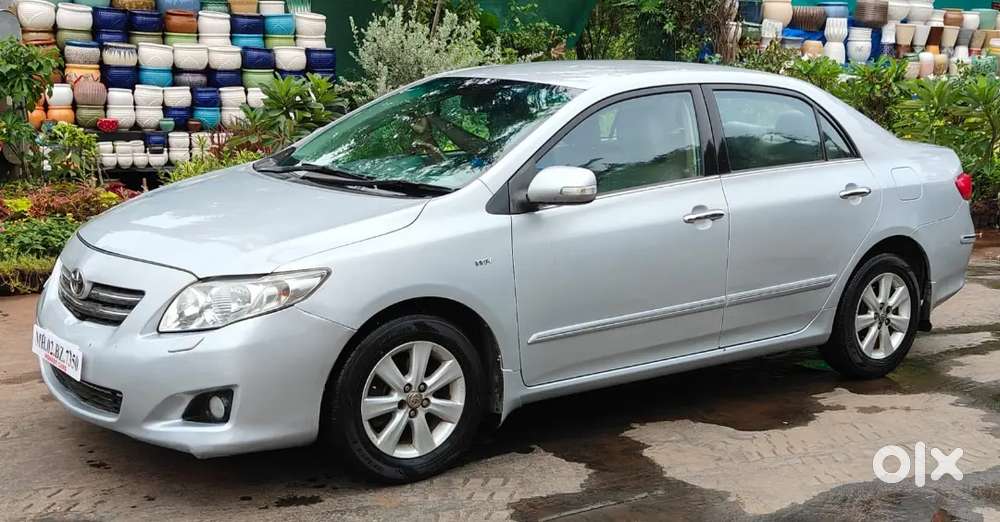 Toyota Corolla Altis 2011