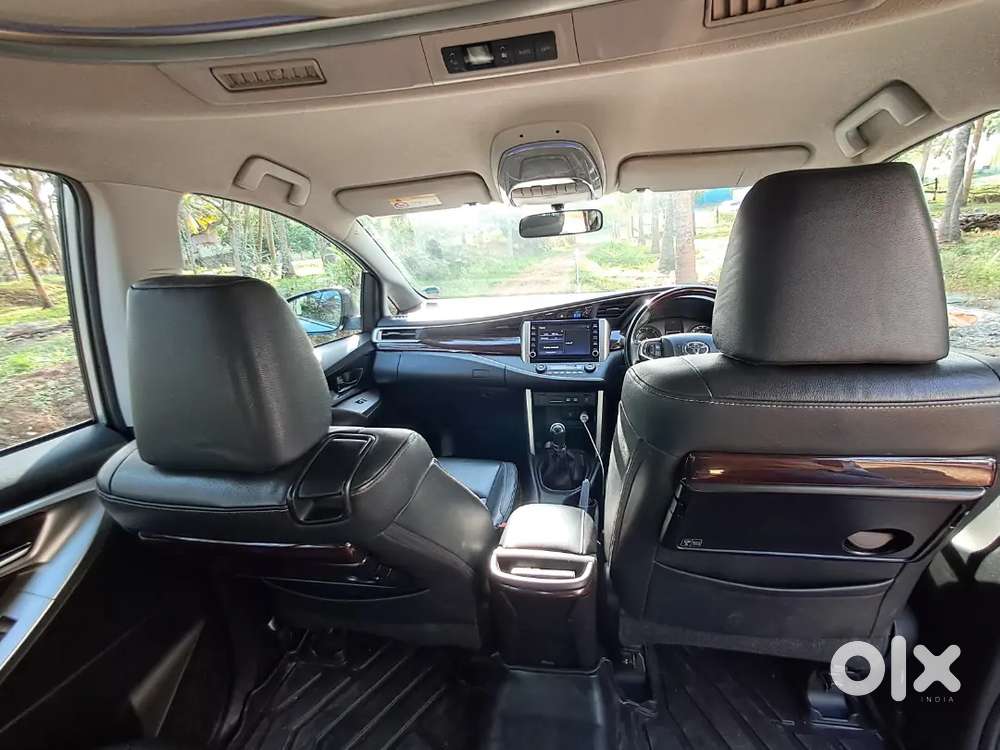 Toyota Innova Crysta 2021 Diesel 140000 Km Driven