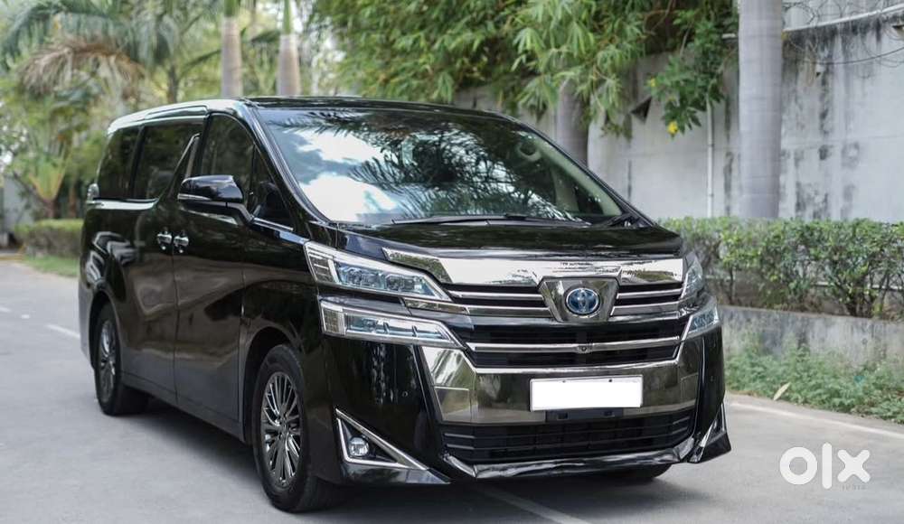 Toyota Vellfire 2.5 Executive Lounge, 2020, Petrol