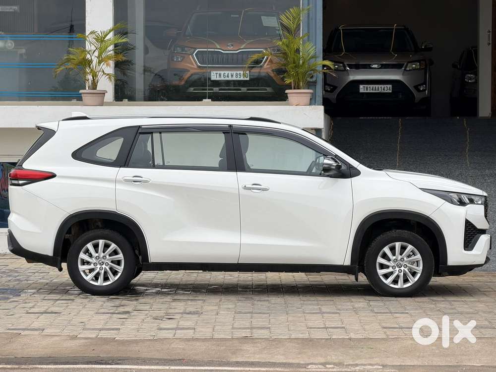 Toyota Innova Hycross 2.0 Gx 8 Str, 2024, Petrol