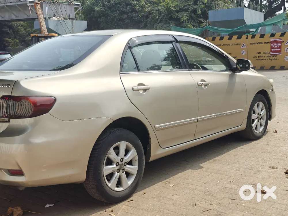 Toyota Corolla Altis 2011 Cng & Hybrids Push Button Start