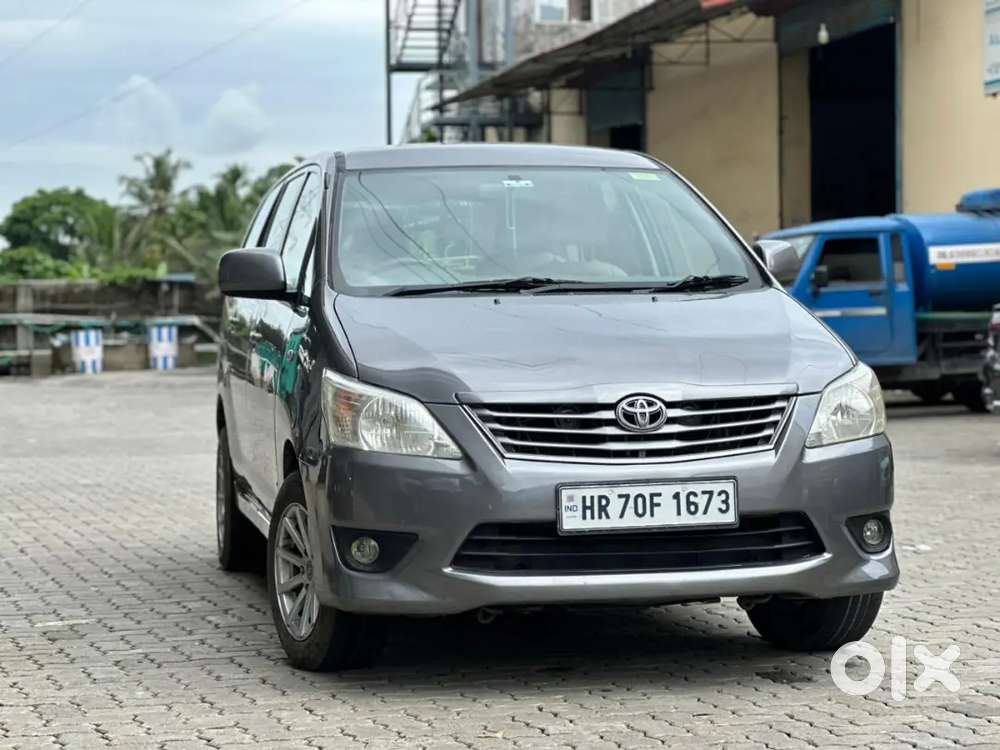 Toyota Innova 2012 Diesel Well Maintained