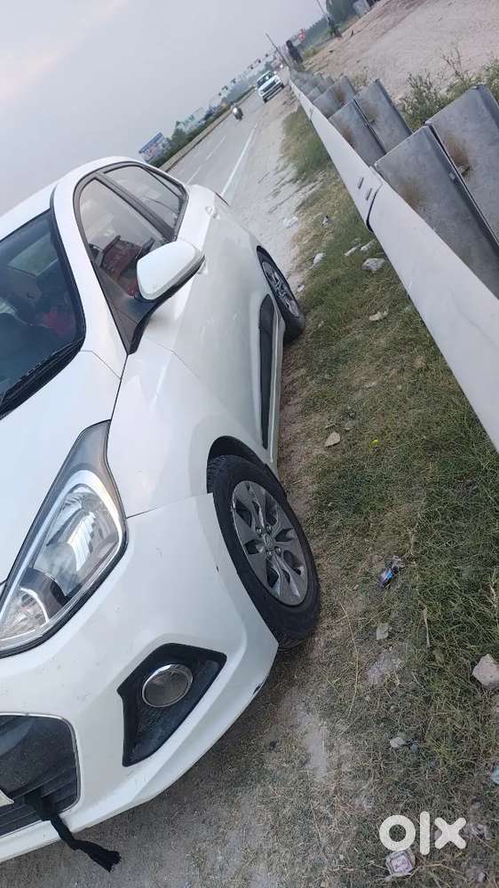 Hyundai Xcent 2014 With Full Documents
