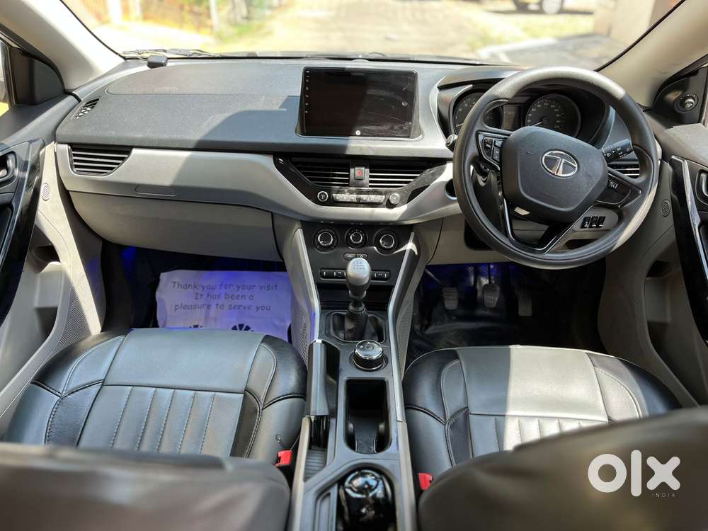 Tata Nexon, 2017, Petrol