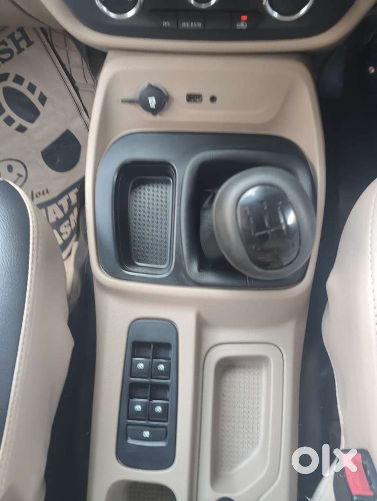 Mahindra Tuv 300 T6 Plus, 2019, Diesel