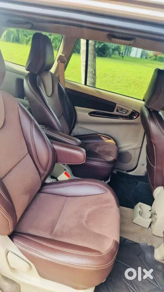 Toyota Innova 2015 V