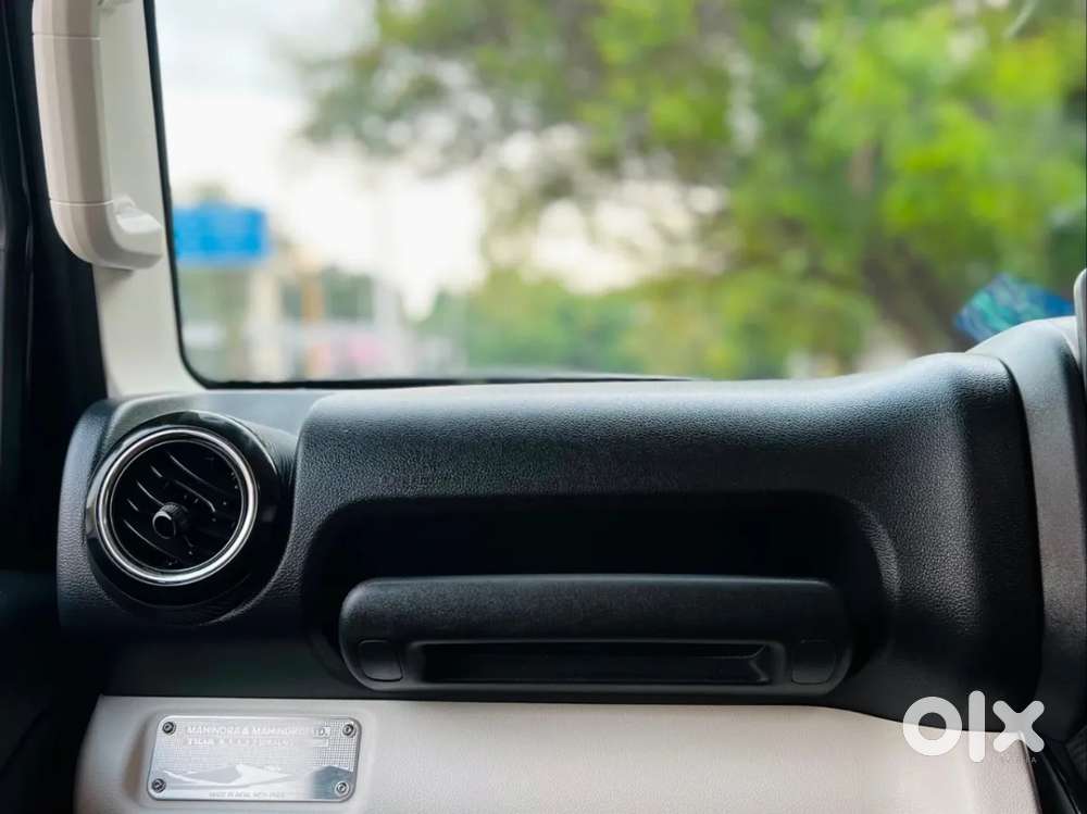 Mahindra Thar Roxx, 2025, Petrol