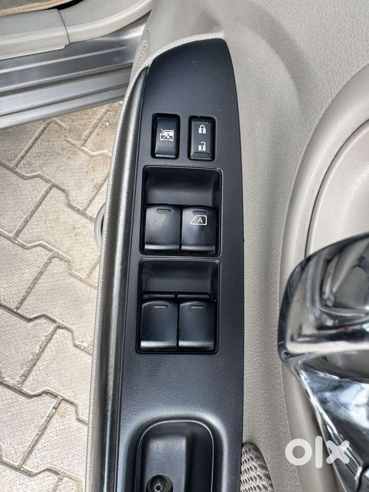 Nissan Sunny Xv, 2012, Petrol