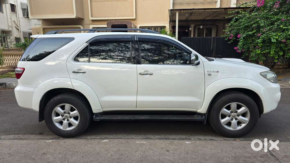 Toyota Fortuner 3.0 4x4 Manual, 2011, Diesel