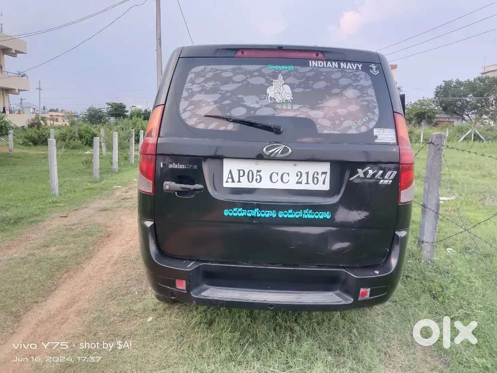 Mahindra Xylo 2012