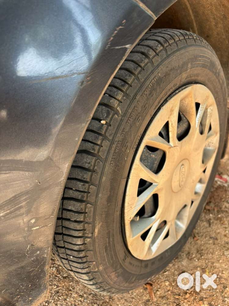 Ford Figo Petrol 2011