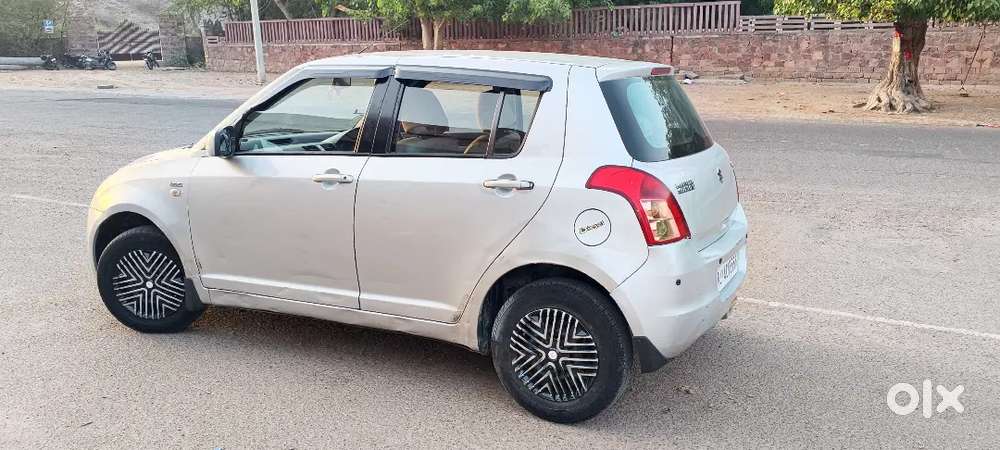 Maruti Suzuki Swift 2010 Diesel 88000 Km Driven