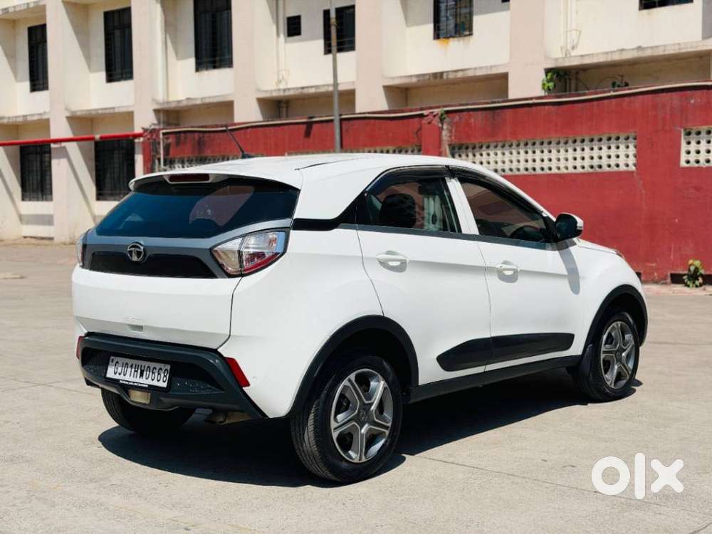Tata Nexon 1.5 Revotorq Xm (s), 2018, Diesel