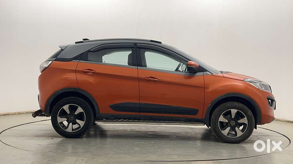 Tata Nexon 1.2 Revotron Xza Plus (o) Dual Tone, 2018, Petrol