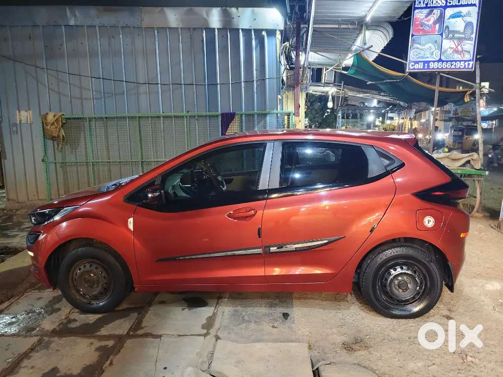 Tata Altroz 2022 Petrol Well Maintained