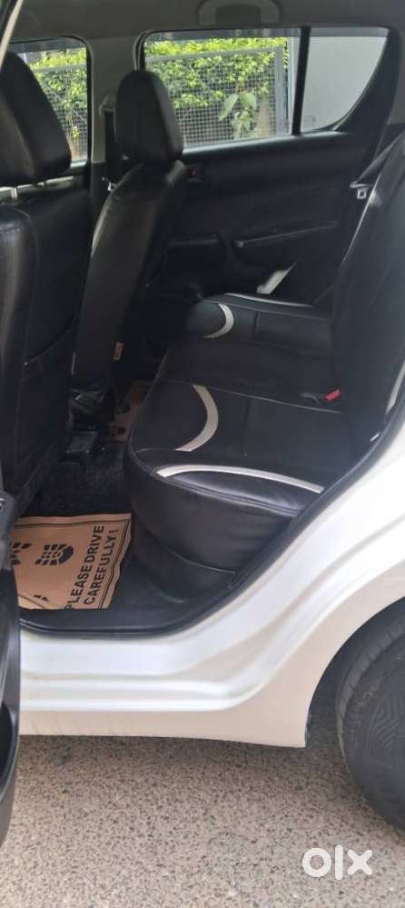 Maruti Suzuki Swift Lxi Optional-o, 2017, Cng & Hybrids