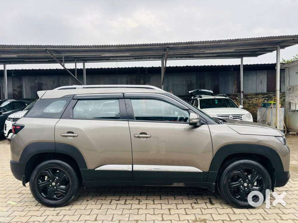 Maruti Suzuki Brezza 1.5 Zxi Smart Hybrid, 2024, Petrol