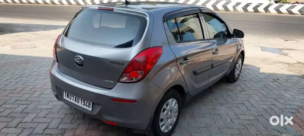 Hyundai I20 2013 Petrol 98000 Km Driven