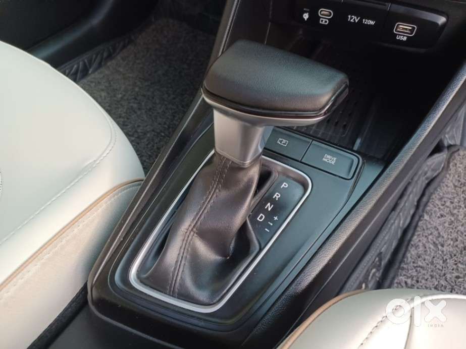 Hyundai Verna 1.5 Sx (o) Ivt, 2024, Petrol