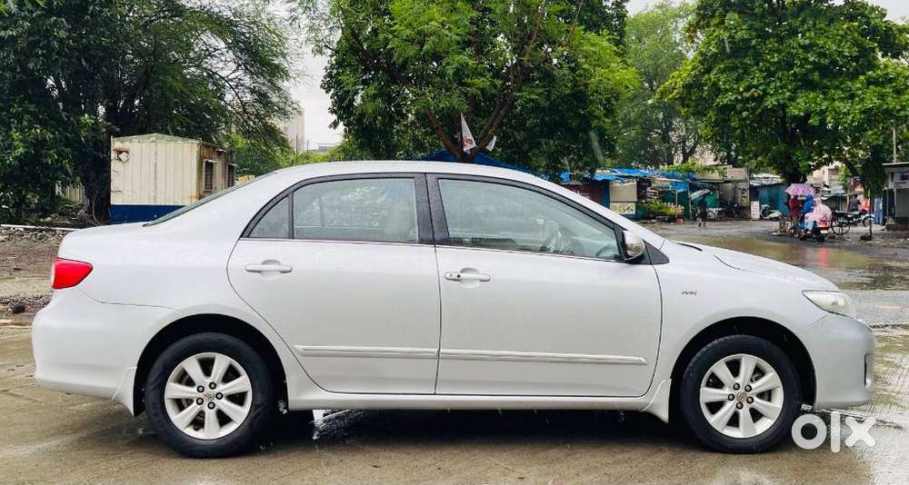 Toyota Corolla Altis [ ] 1.8 Vl At, 2012, Petrol