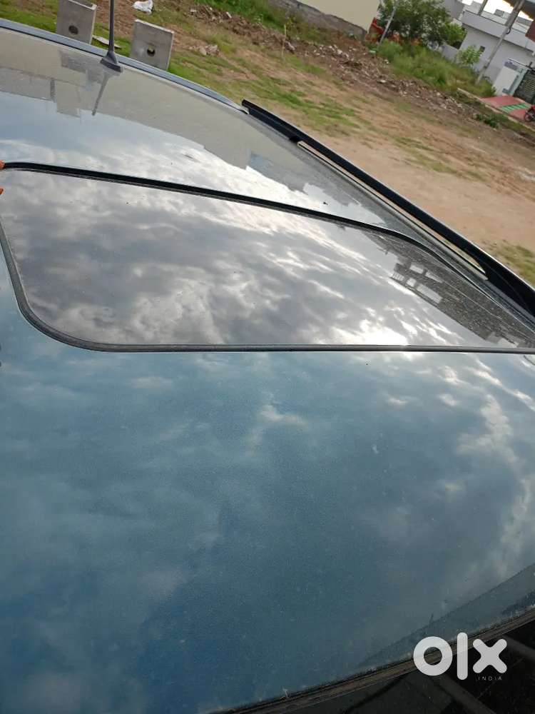 2023 Nov Xuv300 W6 Petrol Amt Aquamarine - 14500km Only - First Owner