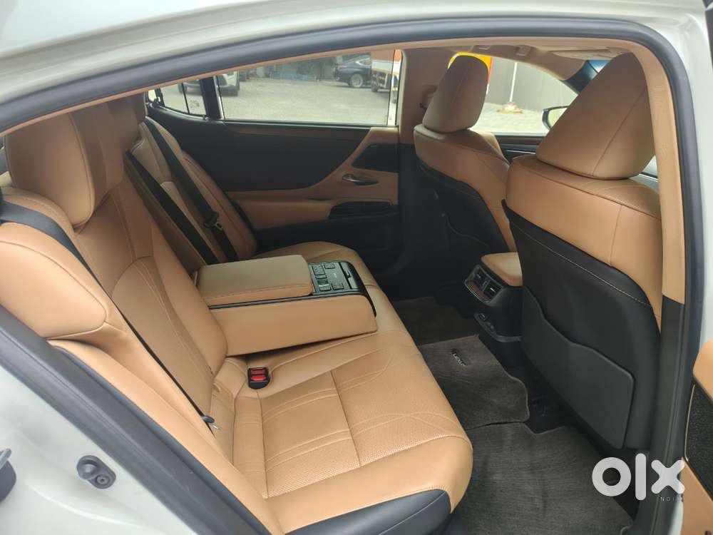 Lexus Es 300h, 2024, Petrol