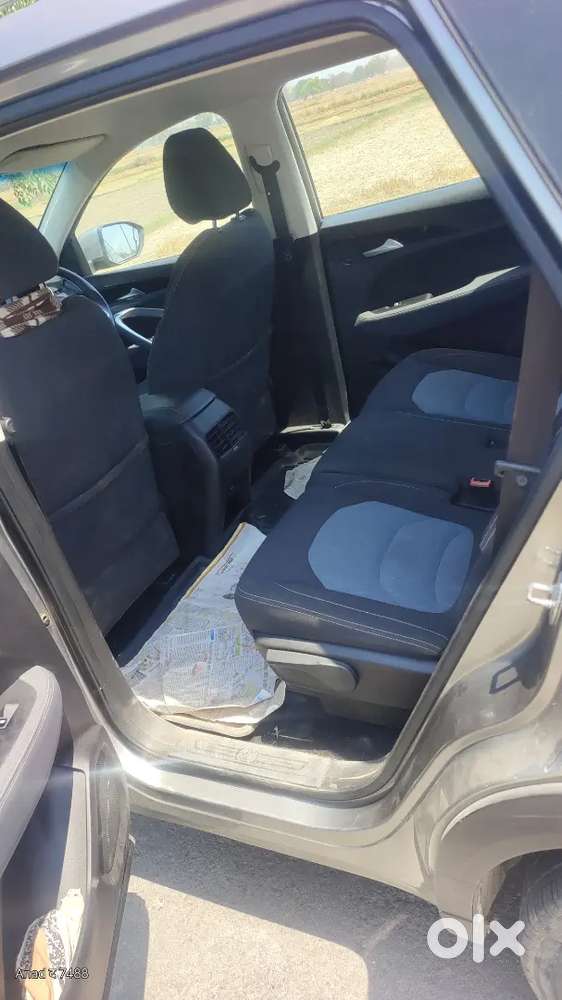 Mg Hector Plus 2020 Petrol Well Maintained