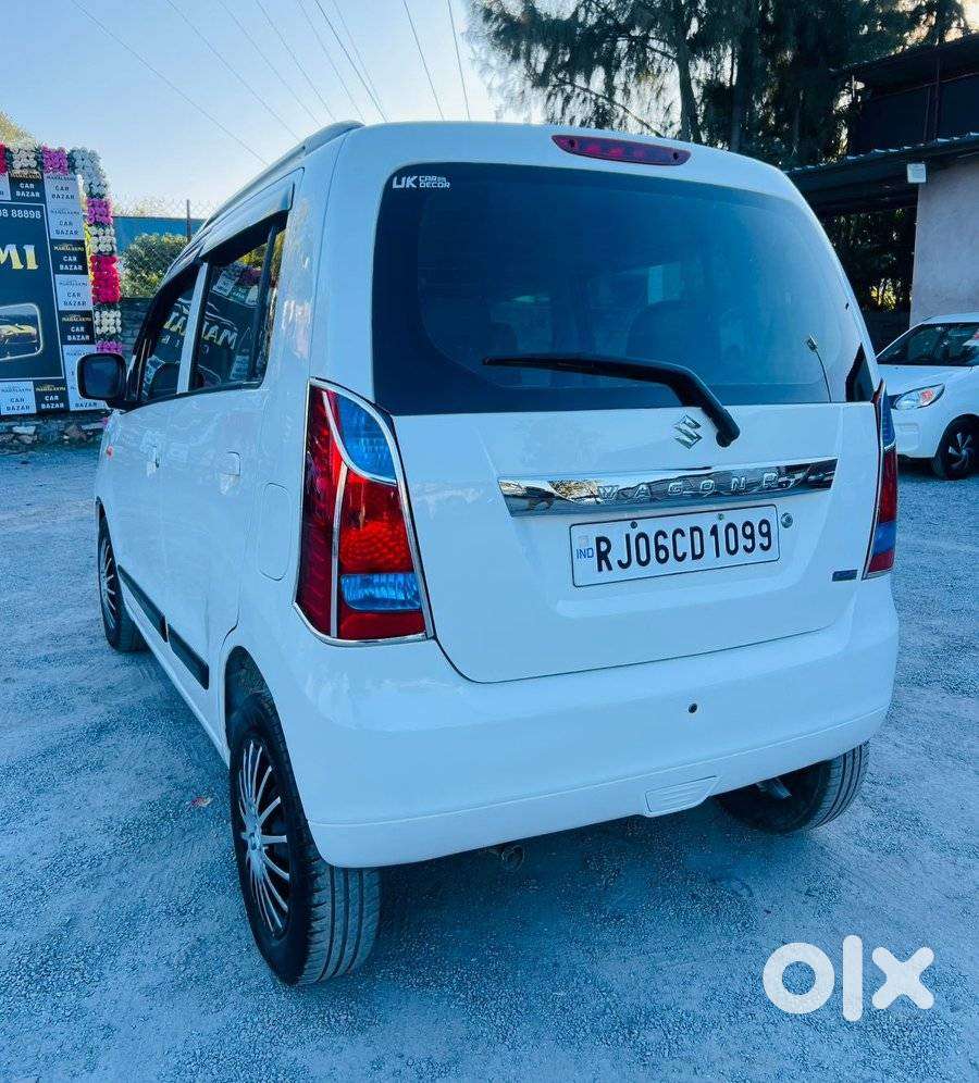 Maruti Suzuki Wagon R Vxi Amt1.2, 2017, Petrol