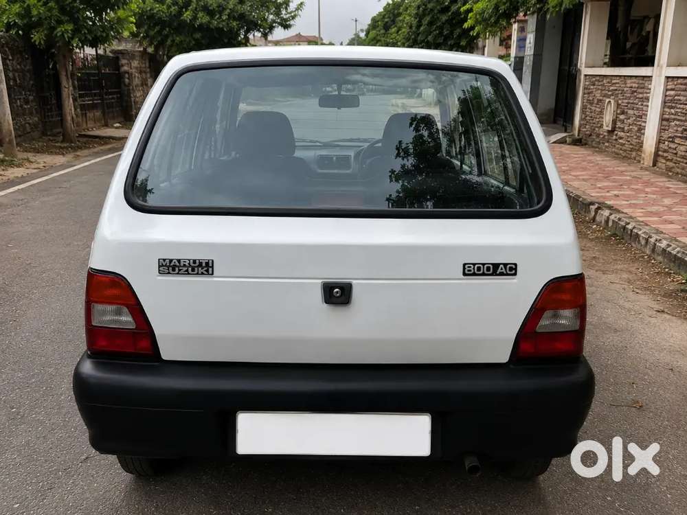 Maruti Suzuki 800 2011