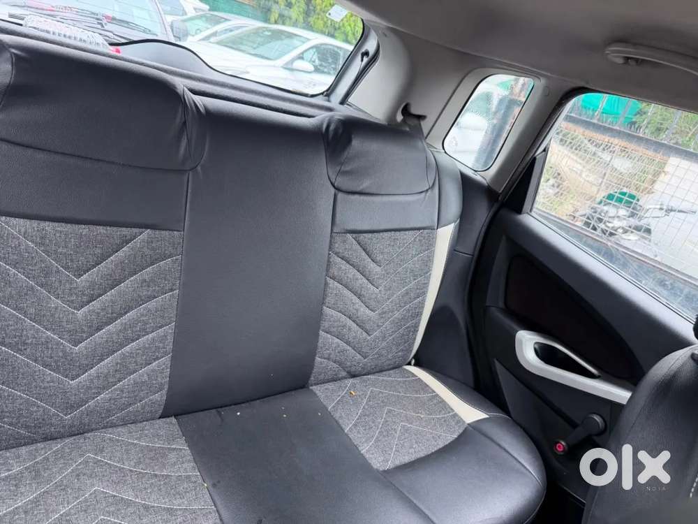 Ford Figo Petrol Zxi, 2011, Petrol