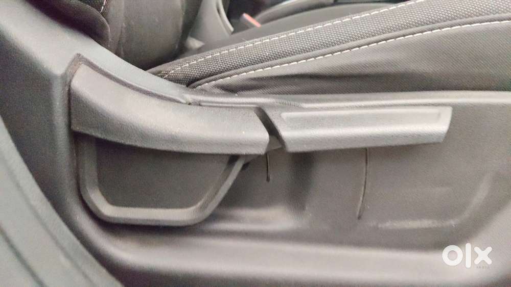 Hyundai New I20 1.2 Asta (o) Ivt, 2023, Petrol