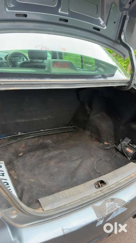 Maruti Suzuki Dzire 2010