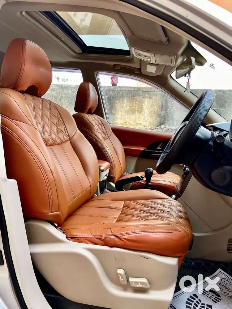 Xuv500 W10, Awd, 2nd Owner 90,000 Kms