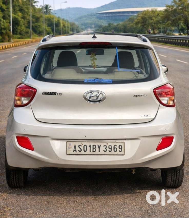 Grand I10 Sportz ( Brand New Condition )