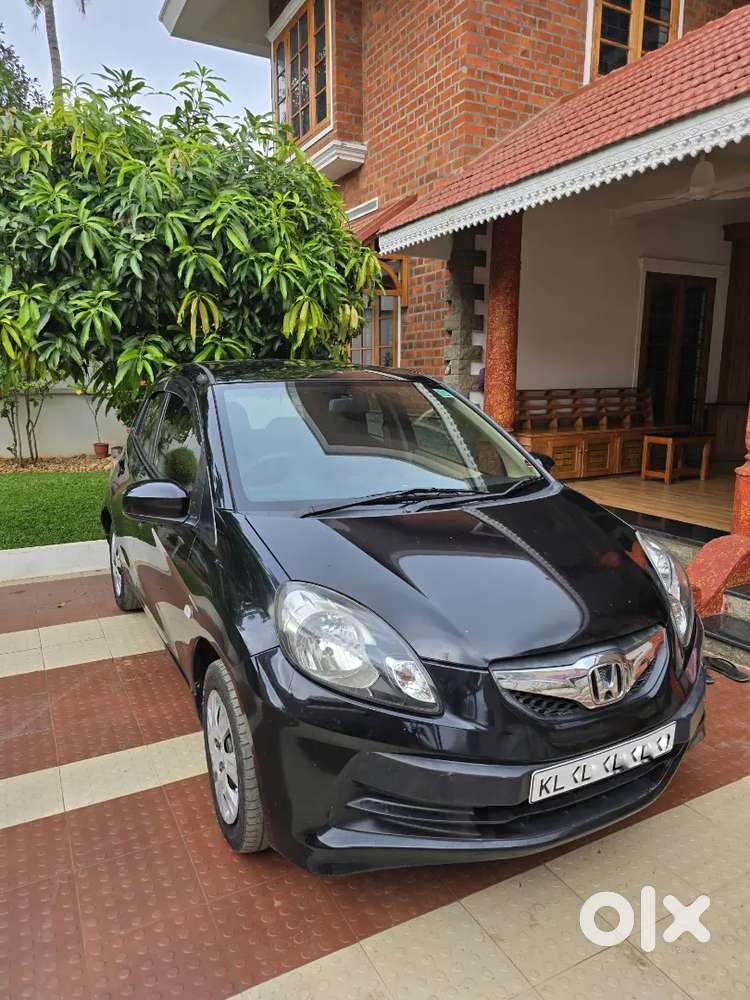 Honda Brio 2013 Petrol Well Maintained 9️⃣7️⃣4️⃣6️⃣7️⃣7️⃣9️⃣8️⃣7️⃣7️⃣