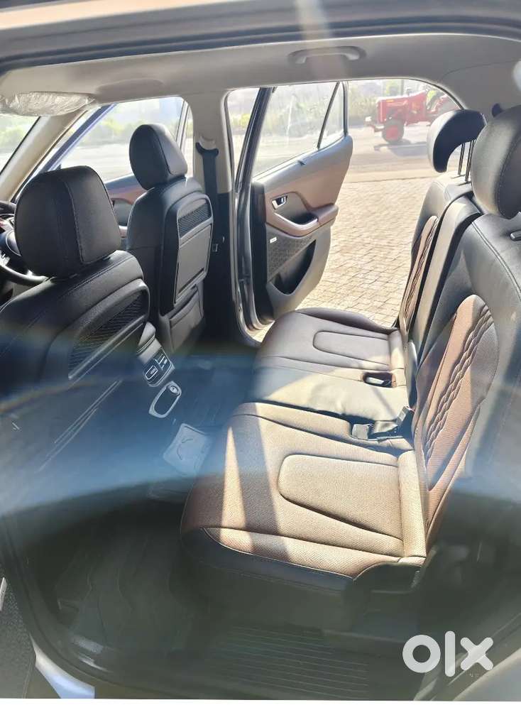 Hyundai Alcazar 2023 Petrol Well Maintained