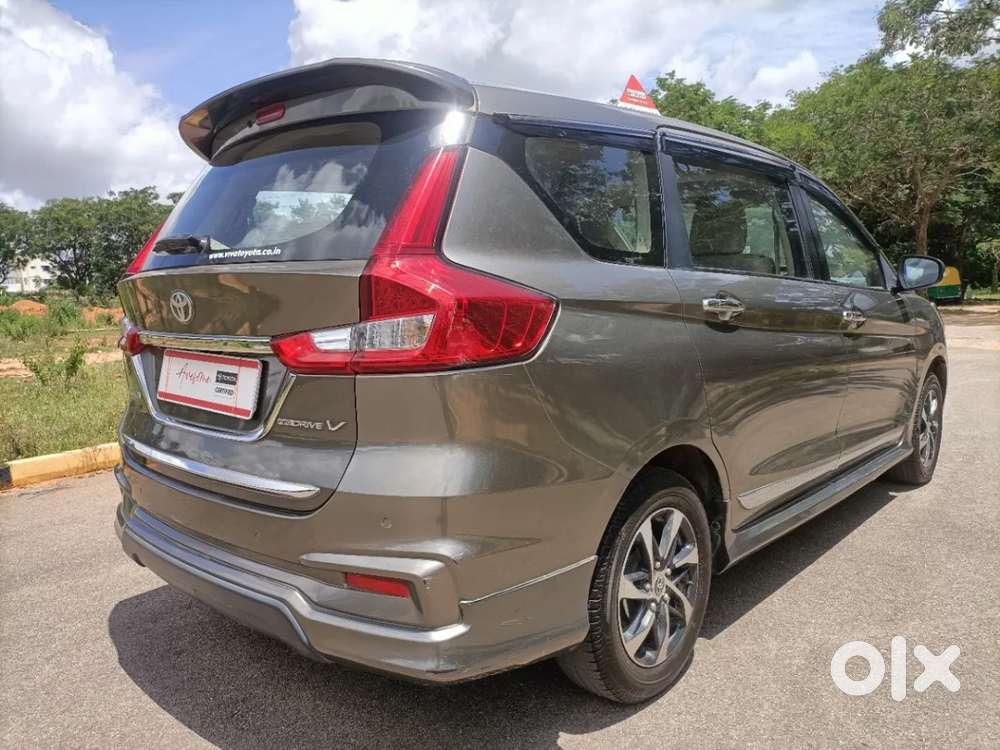 Toyota Rumion V Mt, 2024, Petrol