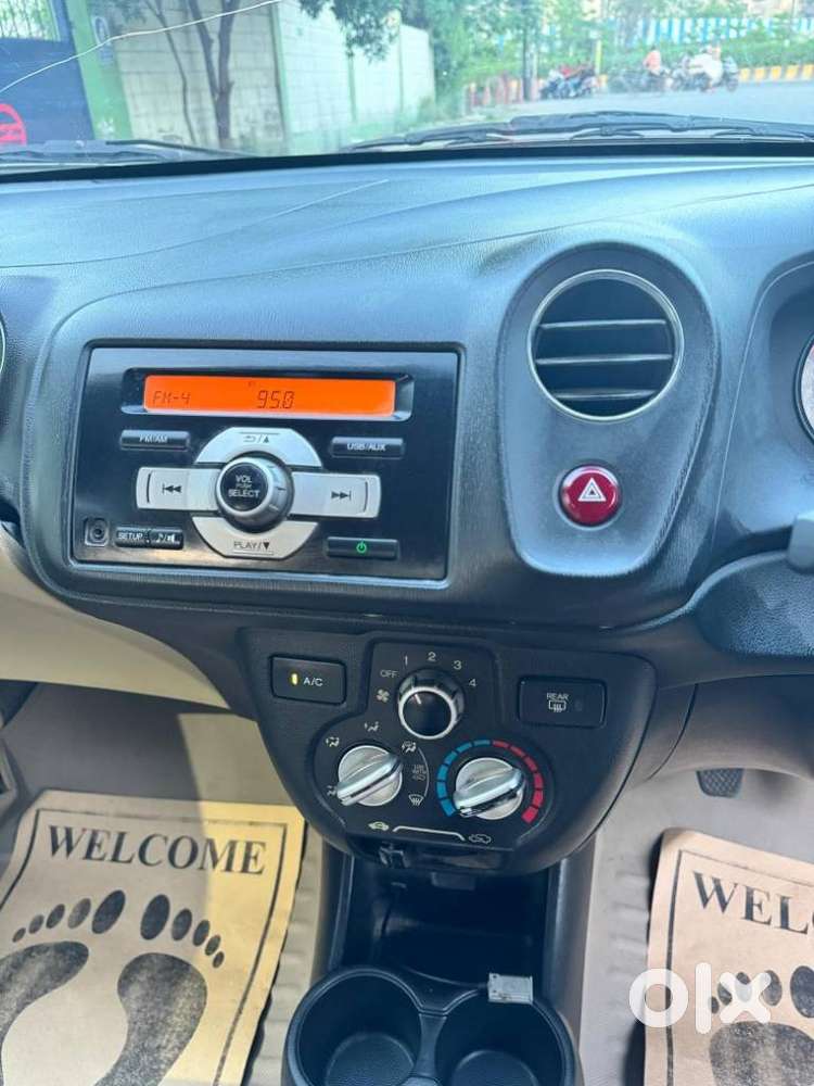 Honda Brio, 2015, Petrol