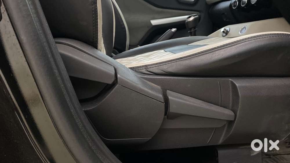 Nissan Magnite 1.0 Xv, 2021, Petrol