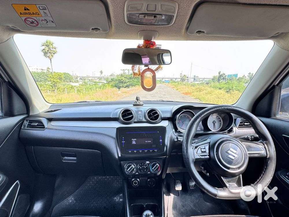 Maruti Suzuki Swift Vxi, 2022, Petrol
