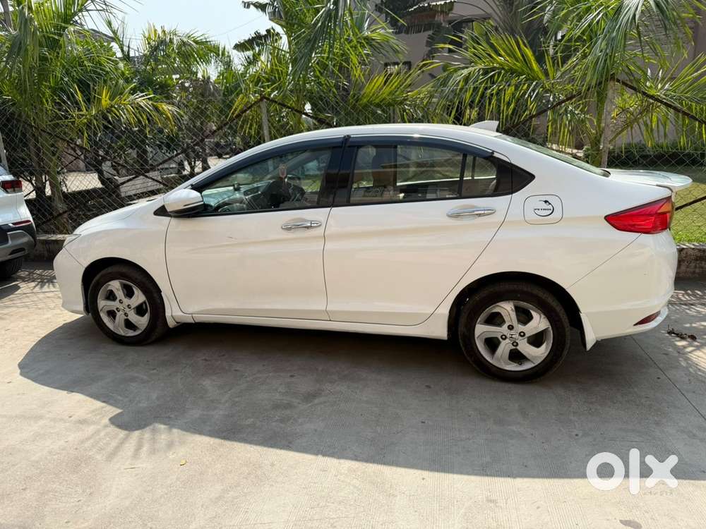 Honda City Zx 2017 Cng & Hybrids Well Maintained