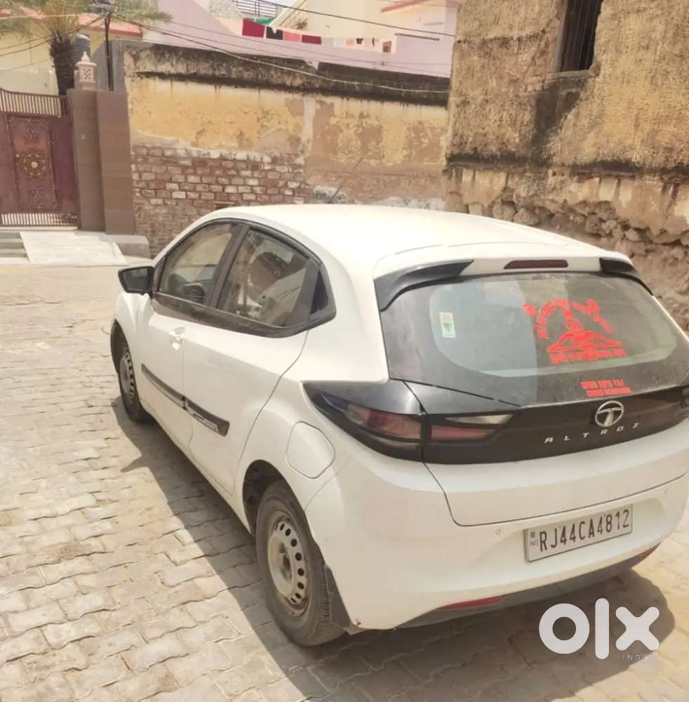 Tata Altroz 1.2 Petrol 2021