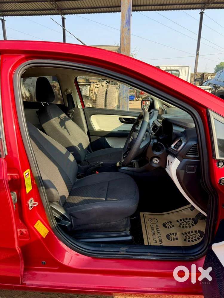 Tata Altroz 2023 Cng & Hybrids 29800 Km Driven